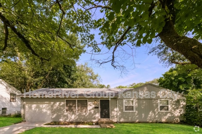 Building Photo - 6410 E 149 Terrace
