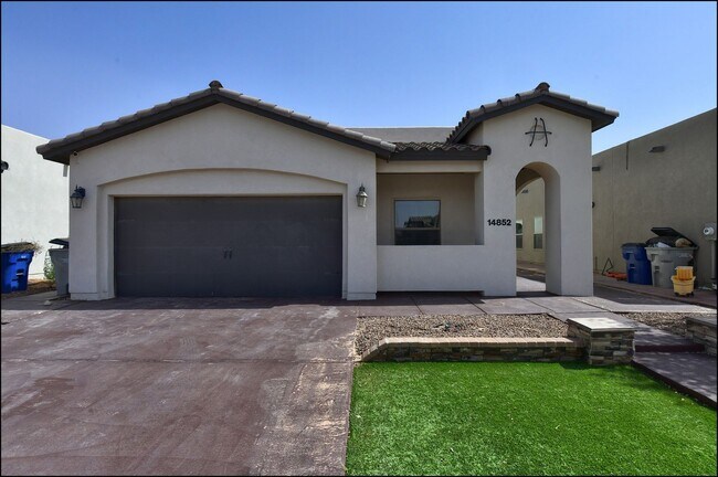 Foto del edificio - Available now!