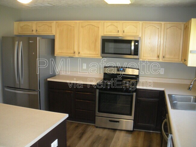 Building Photo - 3700 Goodall Ct