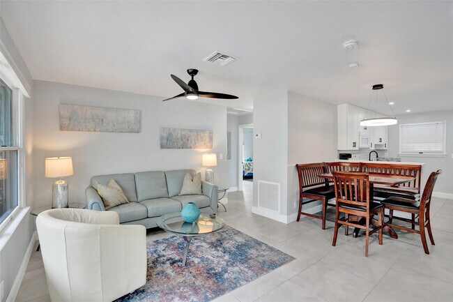 Foto del edificio - 901 SE 14th Ct