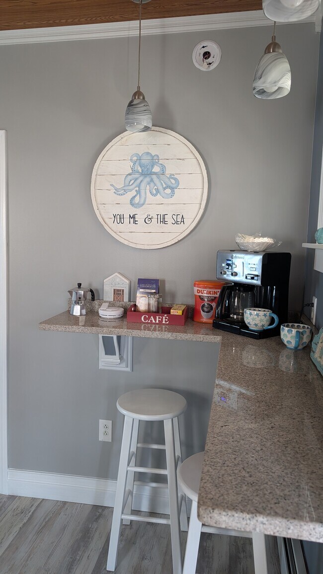 Foto del edificio - 142 Bluff Ave