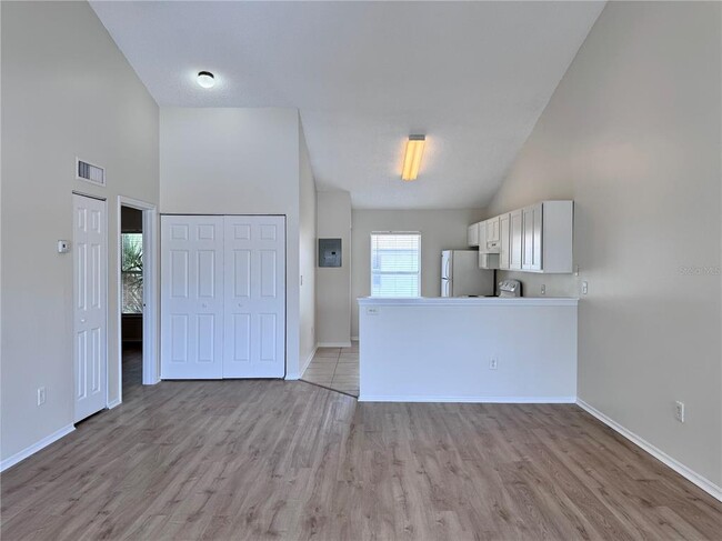 Foto del edificio - 3651 N Goldenrod Rd