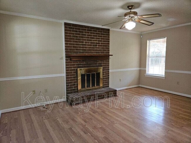Building Photo - 322 Lamplighter Ln