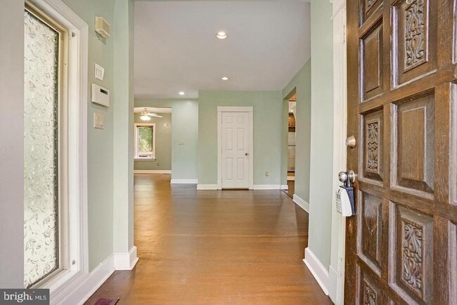 Building Photo - 2310 Cool Spring Rd