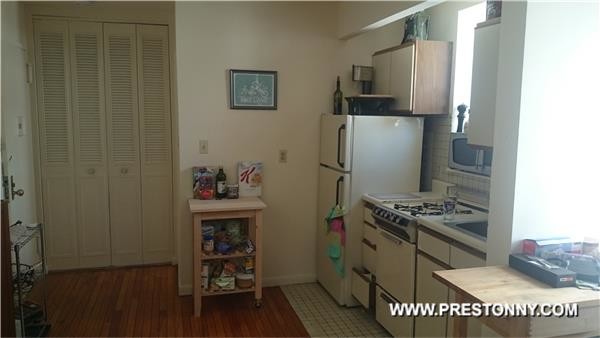 Foto del edificio - 328 E 95th St