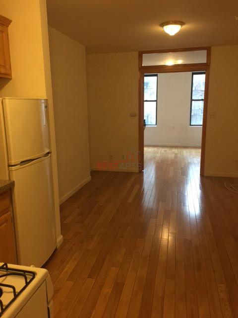 Building Photo - 337 E 6th St