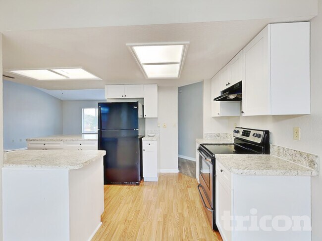 Foto del edificio - 4424 Ohara St