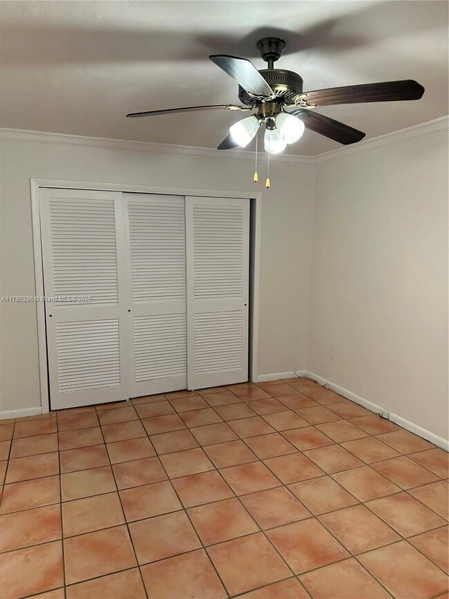 Building Photo - 255 Sunrise Dr