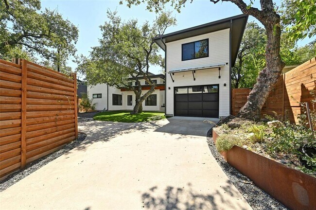 Foto del edificio - 407 S Park Dr