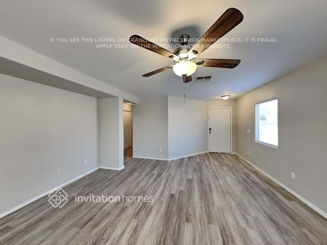 Building Photo - 1532 W Burgess Ln