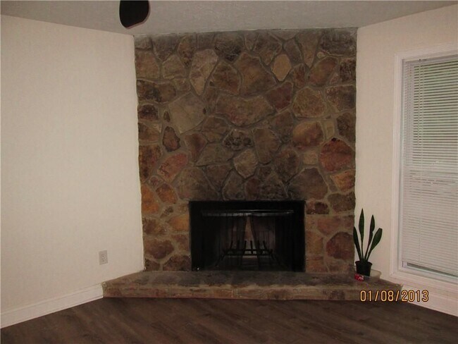 Foto del edificio - 6712 Ivy Log Dr SW