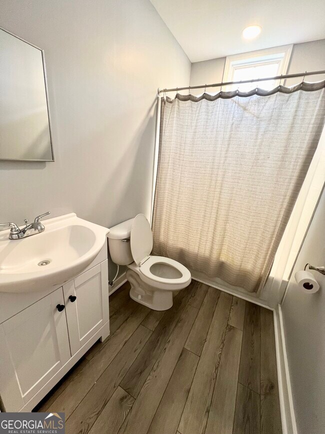 Foto del edificio - 112 Cedar St