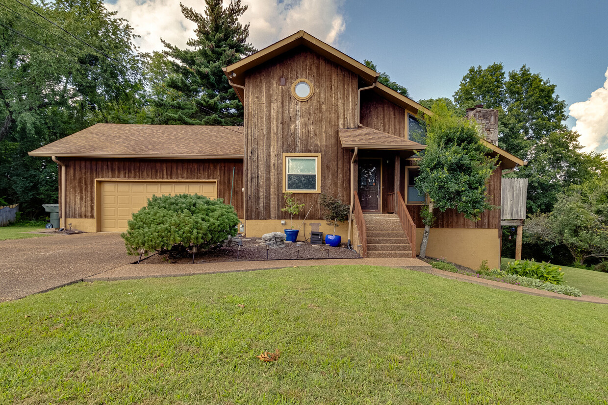 Primary Photo - 1233 Reelfoot Cir