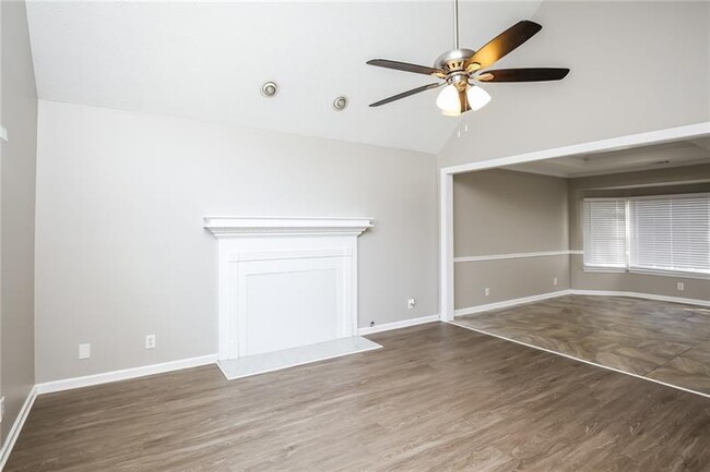 Building Photo - 2051 Amber Dawn Way