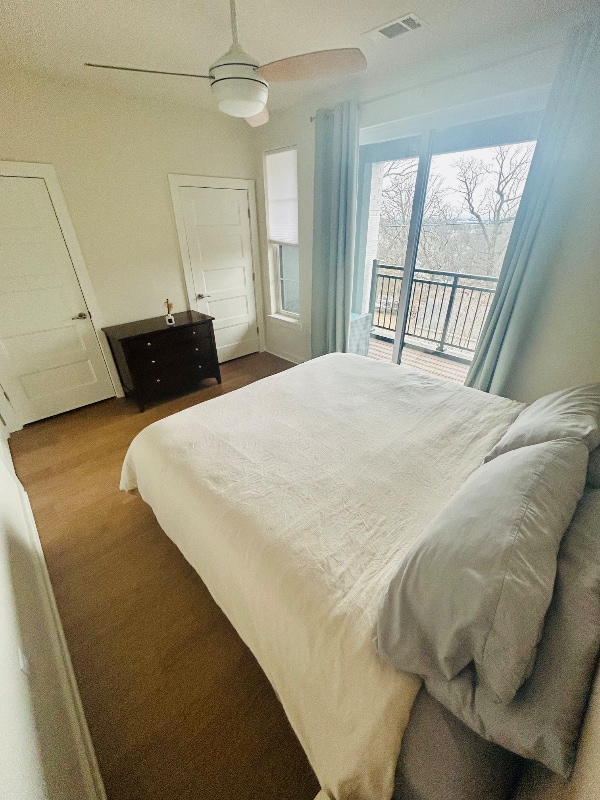 Building Photo - 600 E Trinity Ln