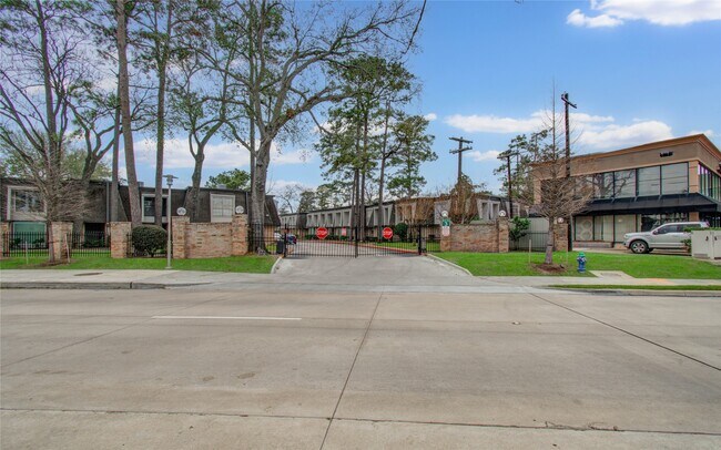 Foto del edificio - 12633 Memorial Dr