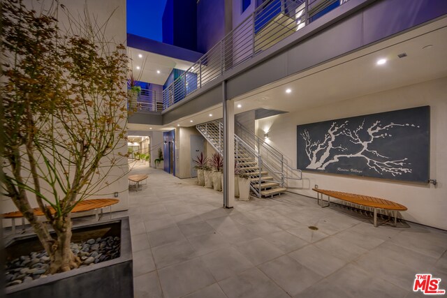 Building Photo - 219 Ave I