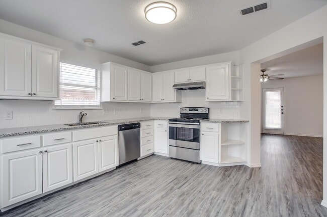 Building Photo - 2513 108th Dr