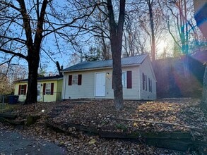 Building Photo - 532 Old Stage Rd