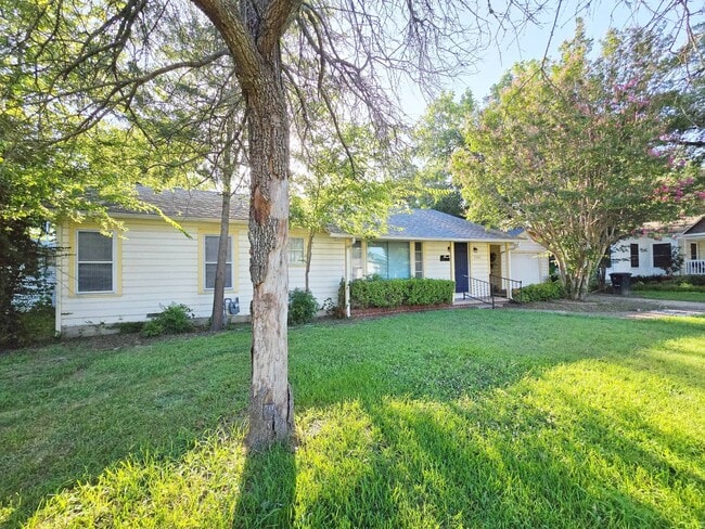 Building Photo - 2503 Taylor St