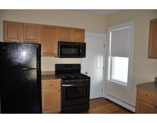 Primary Photo - 54 Ocean St