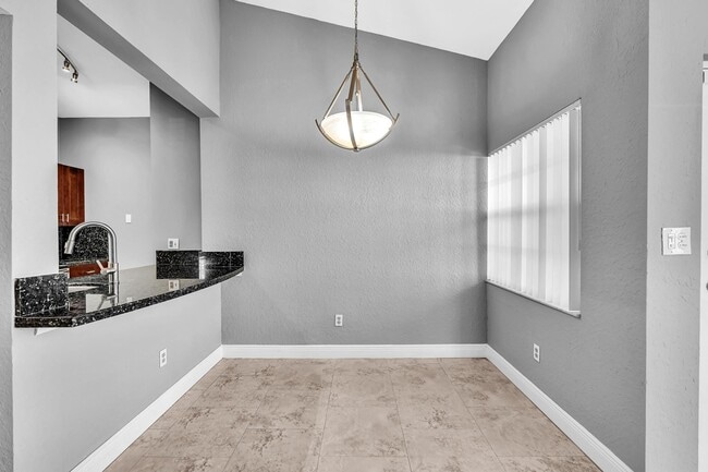 Building Photo - 2881 N Oakland Forest Dr