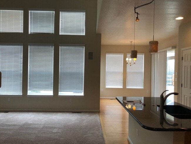 Building Photo - 3809 Eclipse Ln