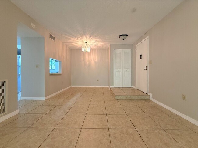 Foto del edificio - 3284 S Semoran Blvd