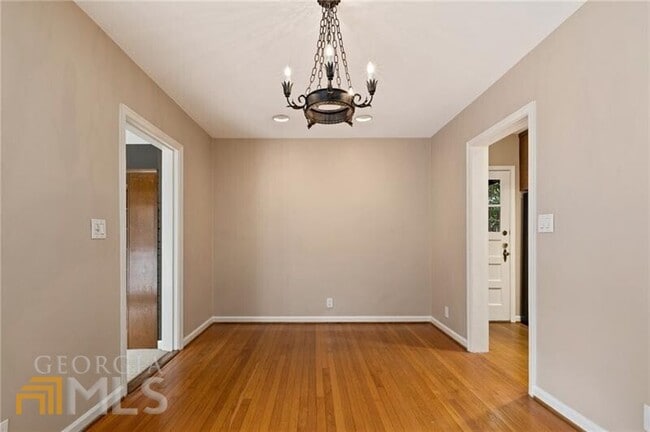 Foto del edificio - 2041 Fairhaven Cir NE