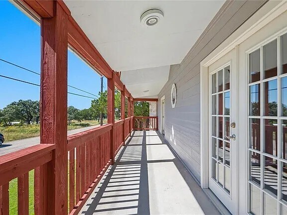Balcón - 8508 Grandview Dr