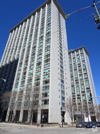 Building Photo - 3600 N Lake Shore Dr