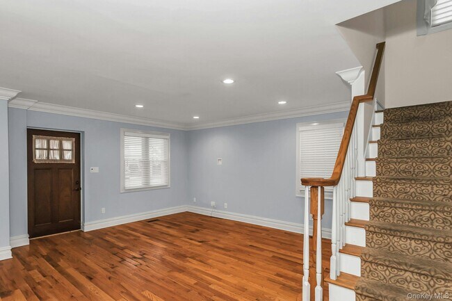 Building Photo - 180 Kensington Rd