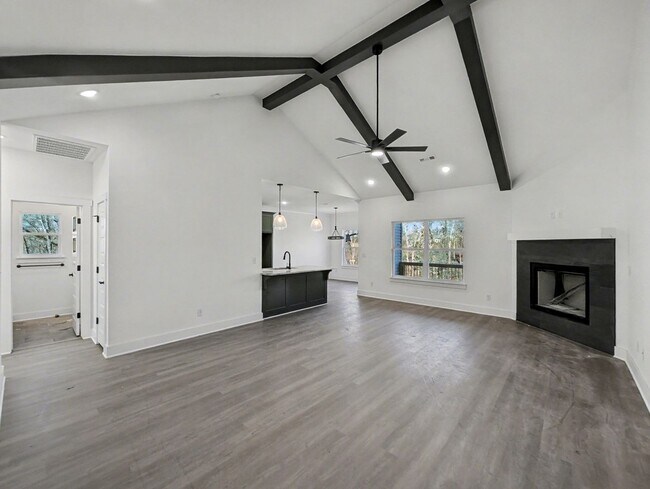 Building Photo - 43 Blairgowrie Dr