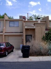 Building Photo - 2812 Enebro St NE