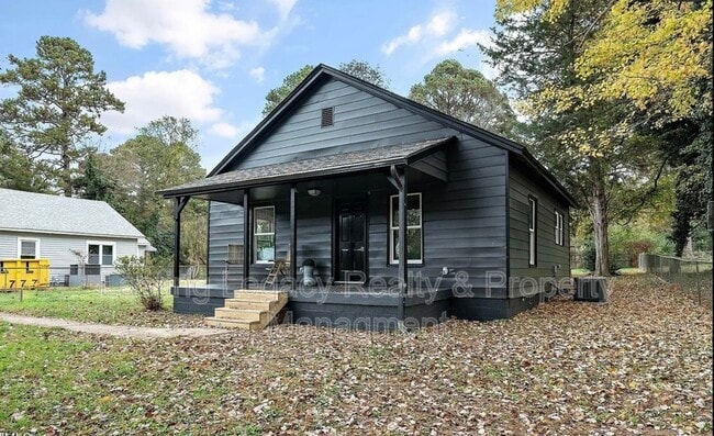 Building Photo - 617 Orange Heights Loop Rd