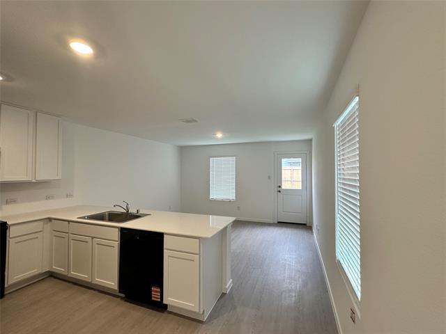 Building Photo - 914 Sandhill Crane Ln