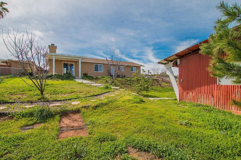 Foto principal - 2425 San Diego Ave