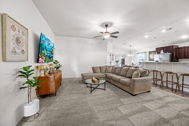 Foto del edificio - 5508 Peach Dr