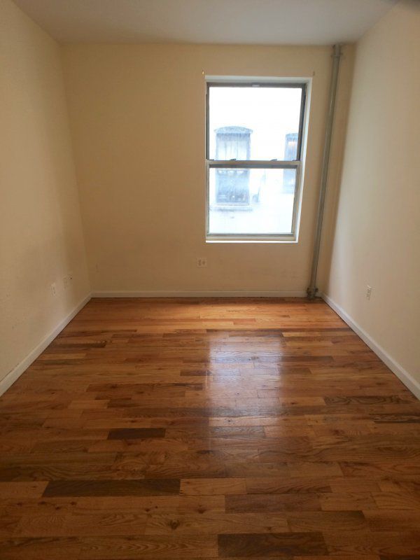 Building Photo - 408 W 129th St