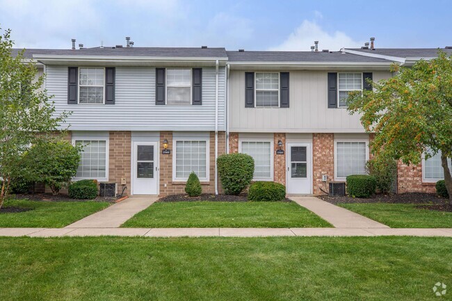 Building Photo - Westchester Townhomes