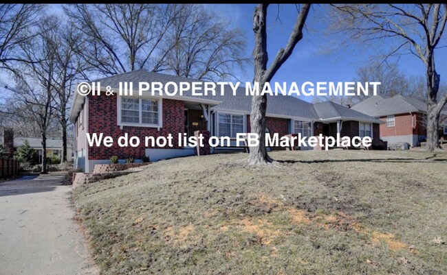 Building Photo - 11632 Oak St