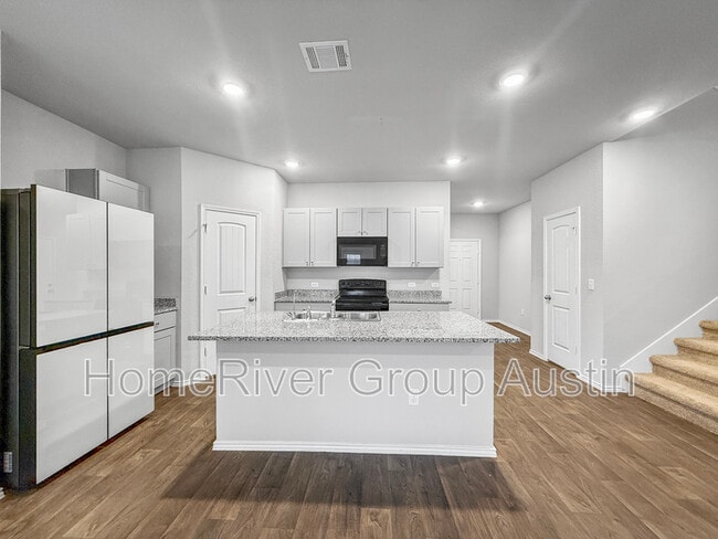 Building Photo - 6117 Montrelia Dr