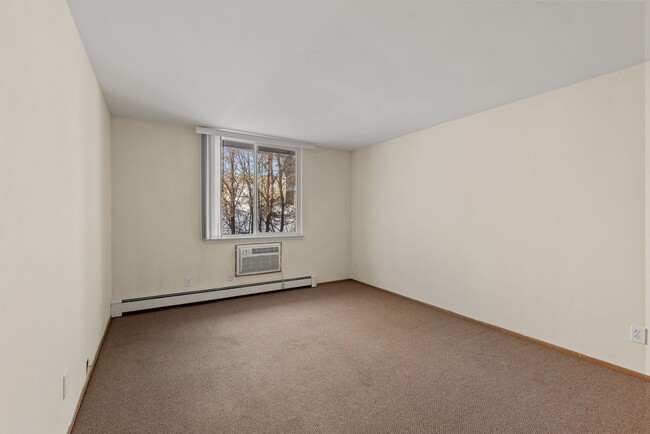 Interior Photo - Appleton Avenue Apartments