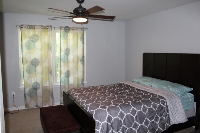 Foto del edificio - 6604 Ridgeborne Dr.
