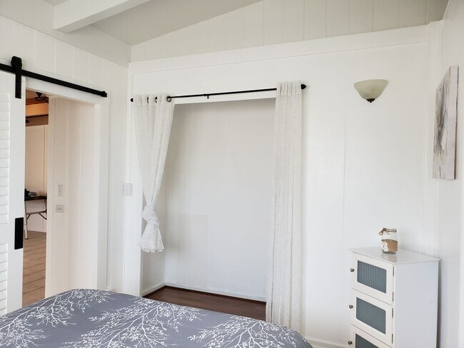 Foto del edificio - Recently Renovated attached 1bd, 1bath 600...