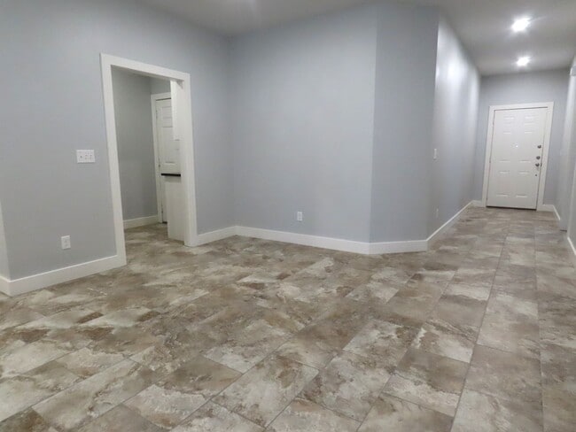 Building Photo - Bullard ISD! Gorgeous 2 Bedroom, 1 Bath Du...