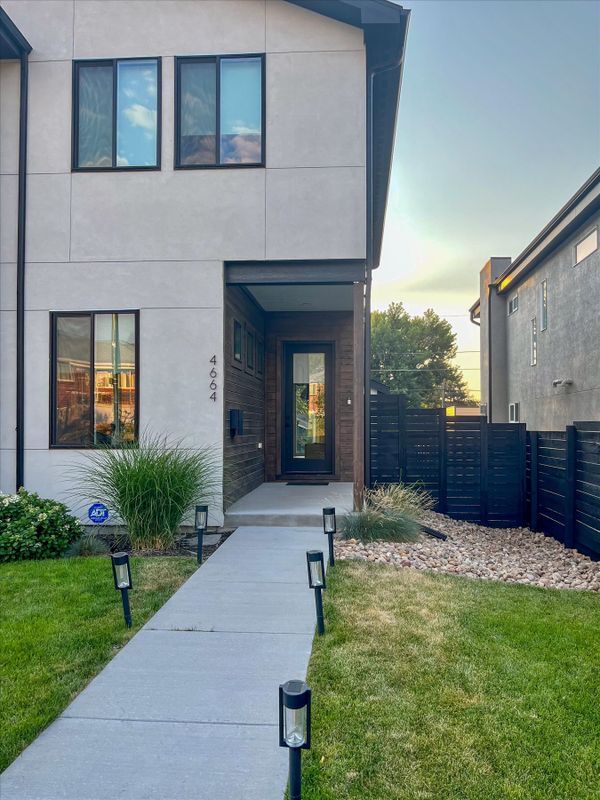 Foto del edificio - 4664 Elm Ct