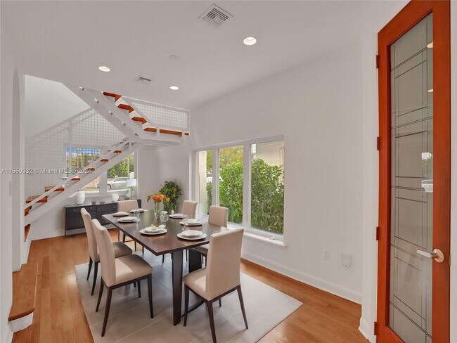 Foto del edificio - 527 SW 20th Rd
