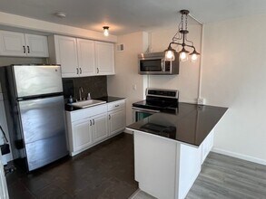 Building Photo - 445 Kaiolu St
