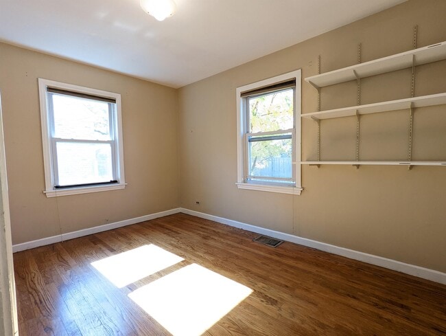 Foto del edificio - 514 N Emerson St